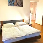 Center Ii *